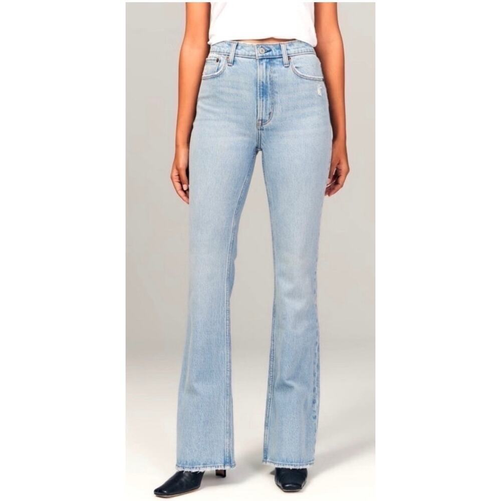 Abercrombie & Fitch The Vintage Flare High Rise Blue Jeans, size 16, MSRP $90